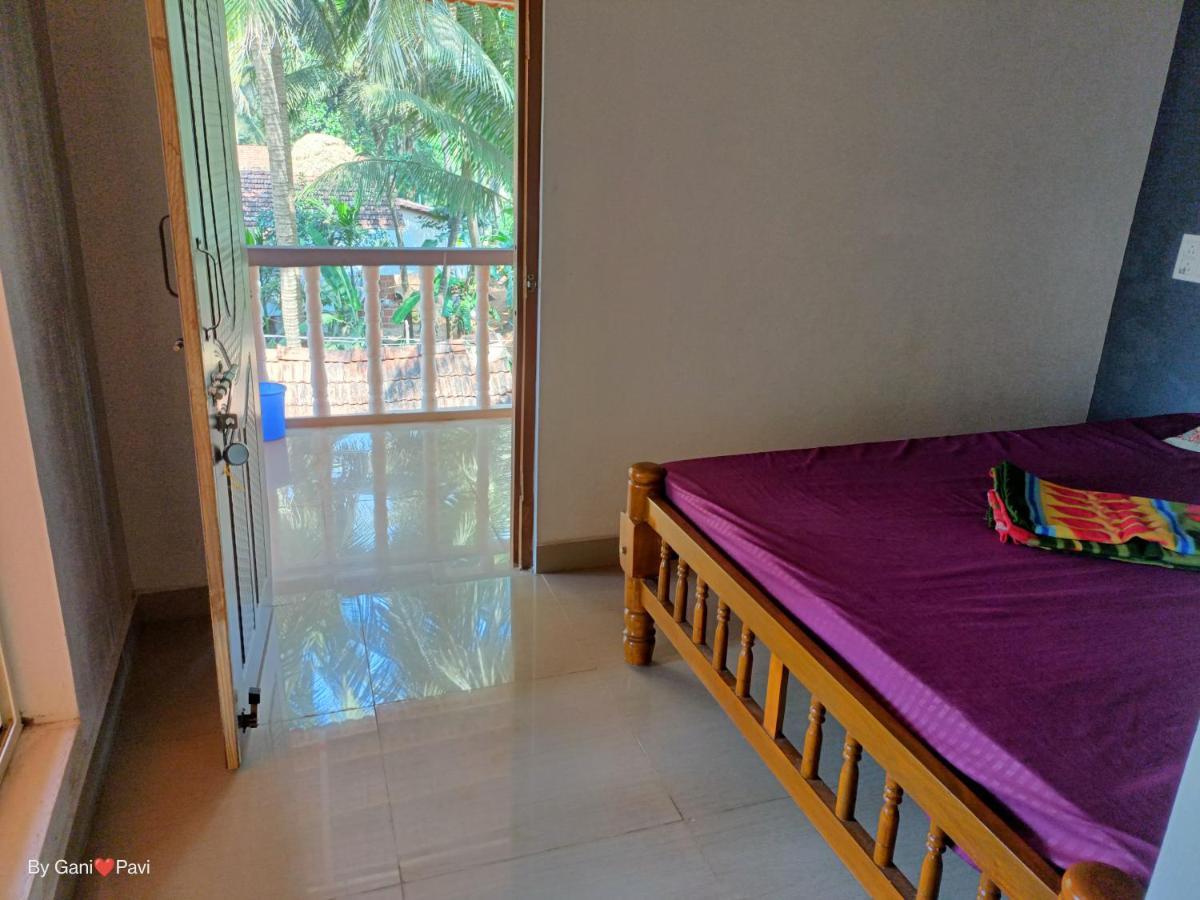 Golden Wings Cafe Hotel Gokarna  Ngoại thất bức ảnh